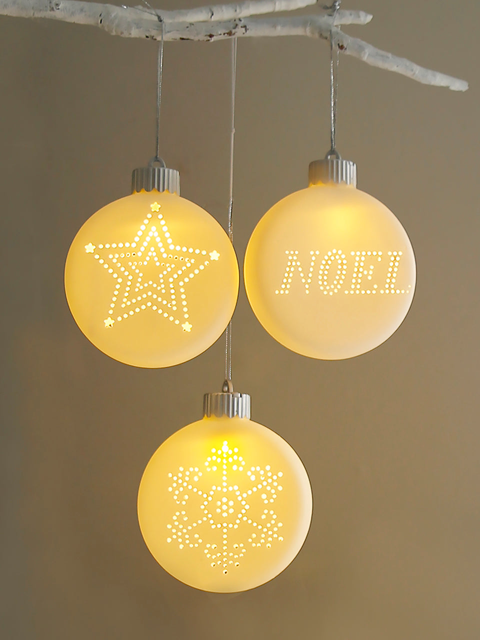 Illuminated Christmas Bauble